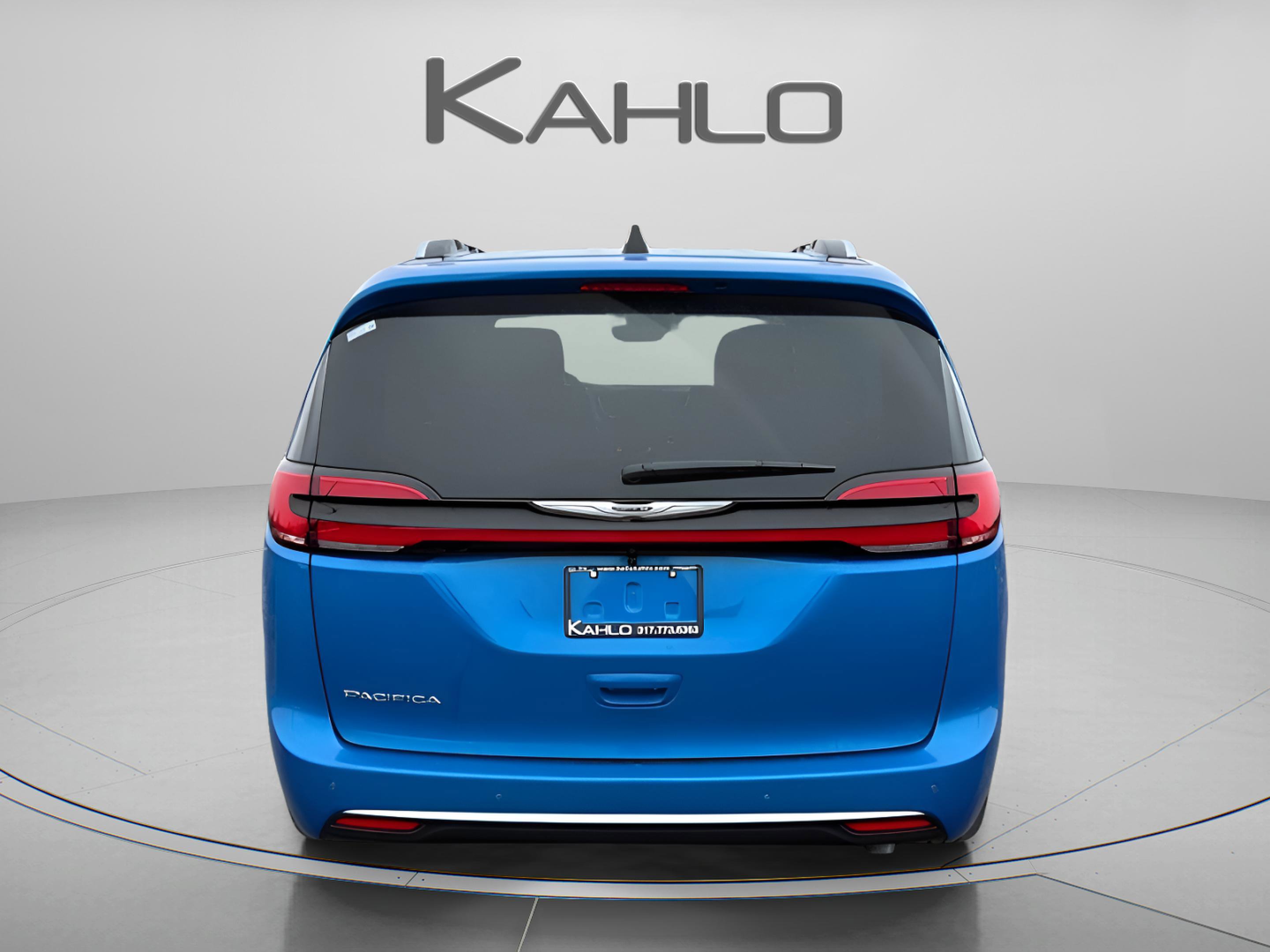 New 2026 Chrysler Pacifica Pinnacle image 4