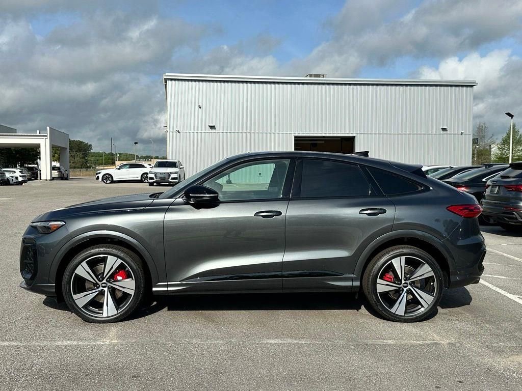 New 2026 Audi SQ5 Premium Plus image 5