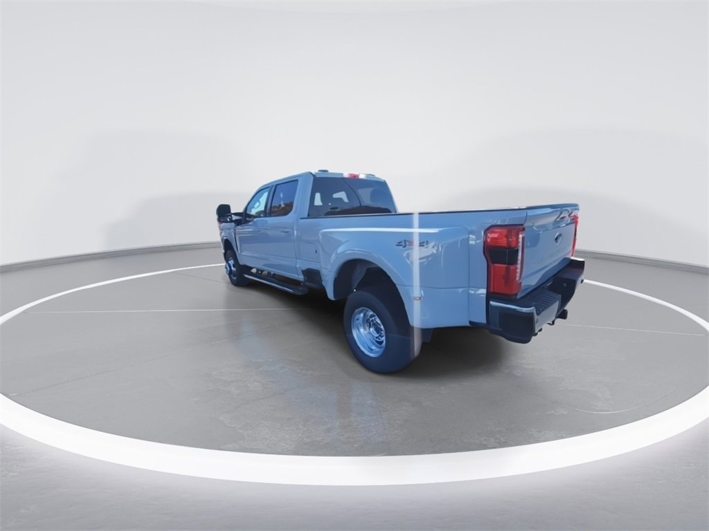 New 2026 Ford F350 Lariat image 7