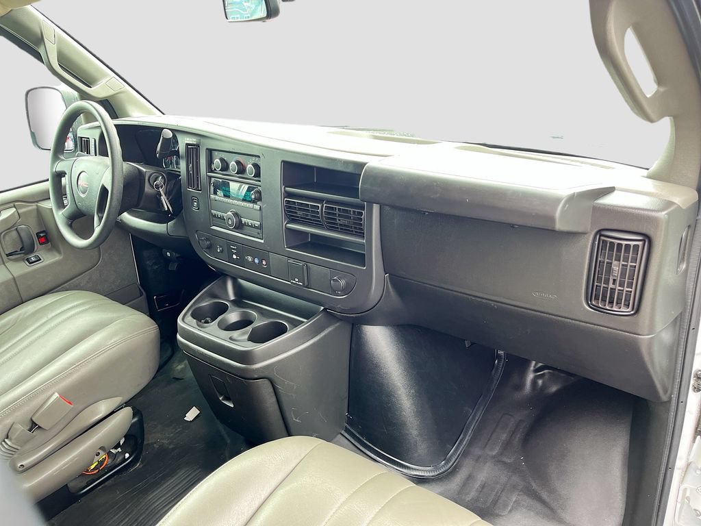 Used 2024 GMC Savana 2500 w/ Driver Convenience Package RWD image 24