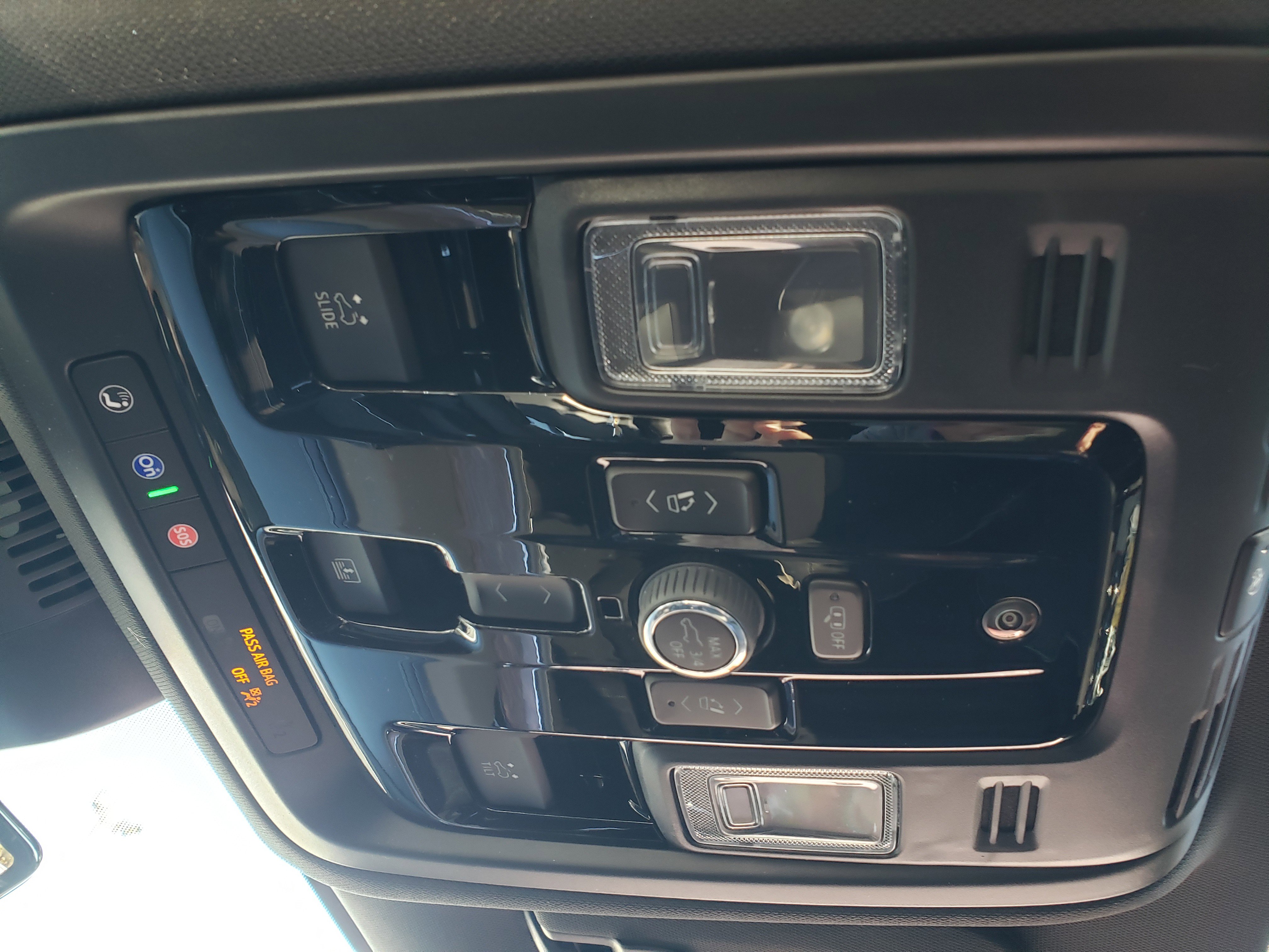 New 2026 Chevrolet Suburban Premier image 25