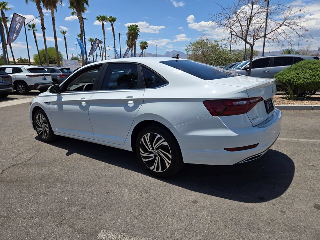 Certified 2021 Volkswagen Jetta SEL Premium FWD image 5