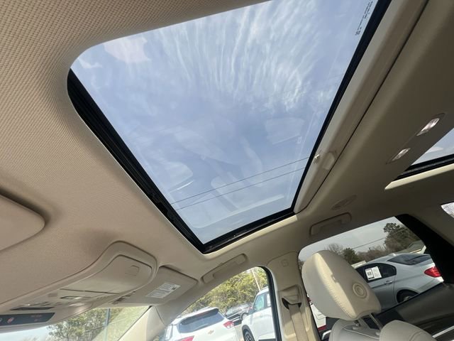 Used 2023 Buick Enclave Essence w/ Experience Buick Package image 24