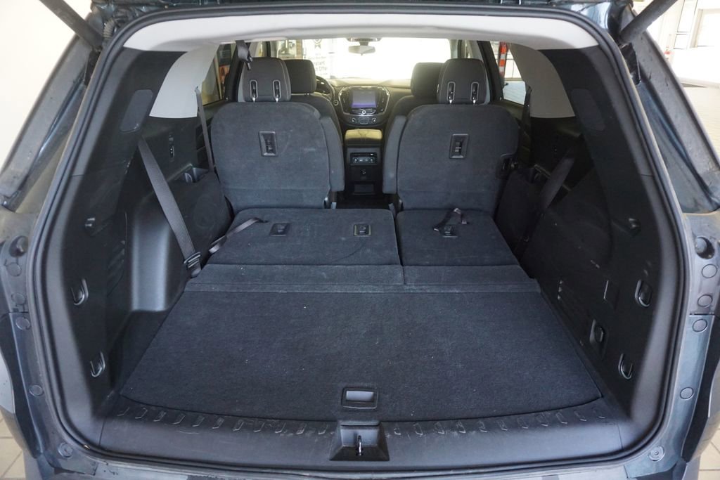 Used 2018 Chevrolet Traverse LT FWD image 16