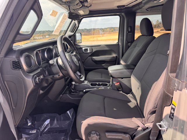 Used 2022 Jeep Wrangler Sport AWD/4WD image 45
