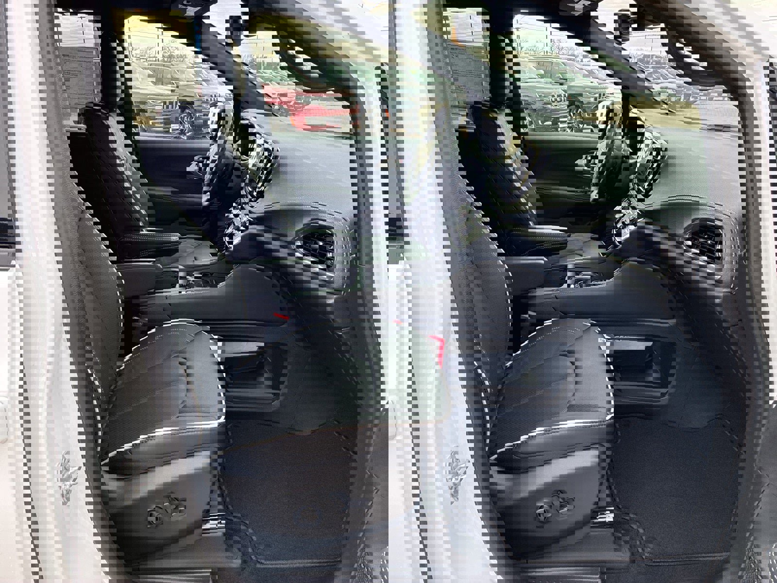 New 2026 Chrysler Pacifica Limited w/ Uconnect Theater Family Group image 21