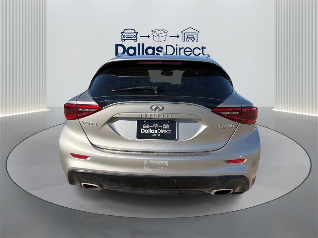 Used 2017 INFINITI QX30 Premium w/ Cargo Package image 6