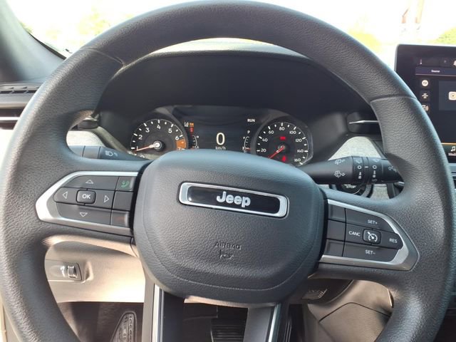 Used 2023 Jeep Compass Sport image 20