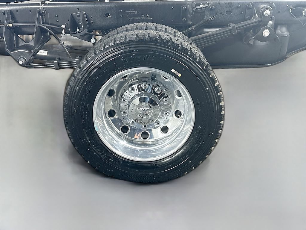 New 2026 RAM 5500 4x4 Crew Cab w/ Laramie Trim Package image 16