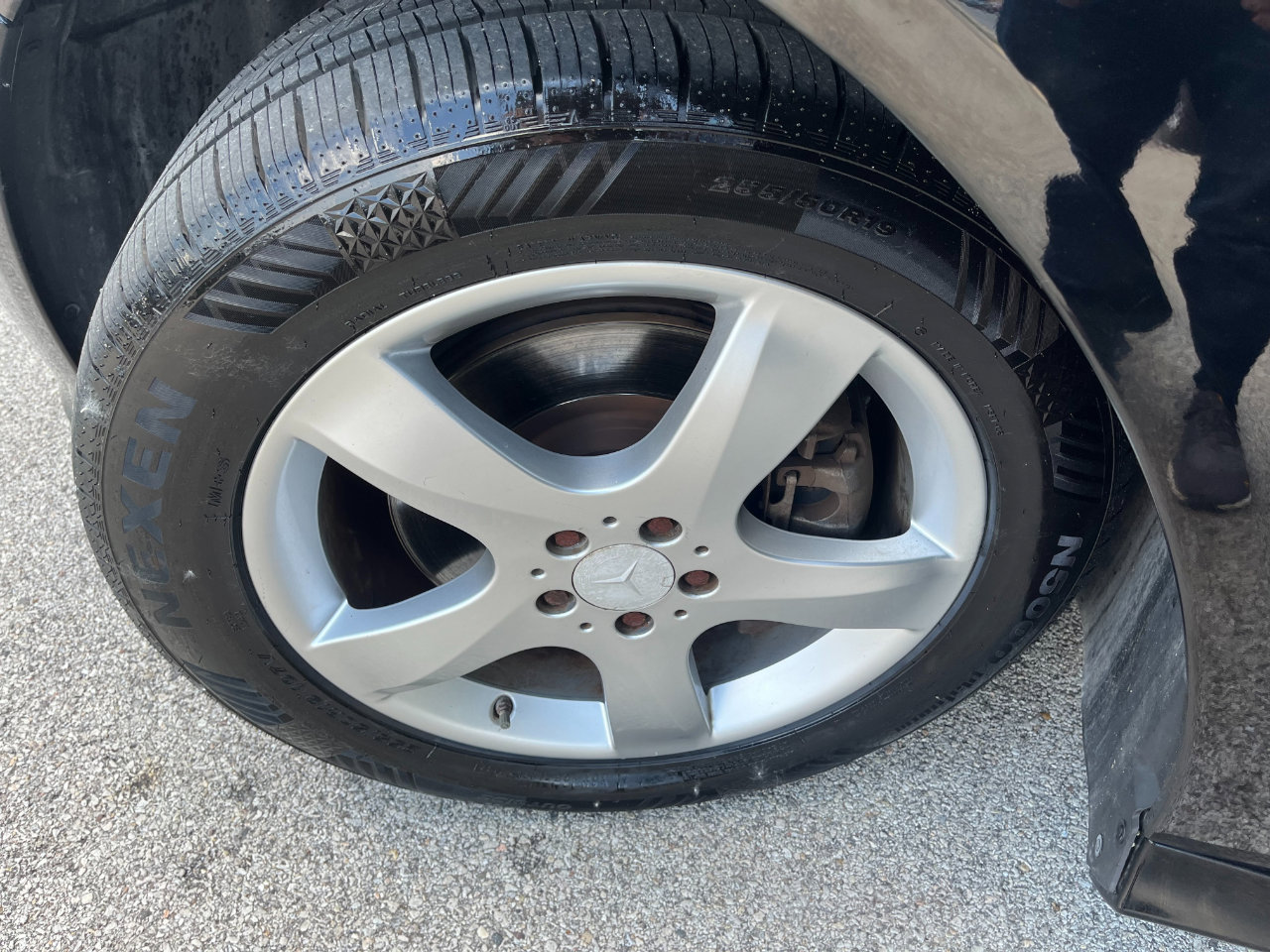 Used 2011 Mercedes-Benz R 350 BlueTEC 4MATIC image 34