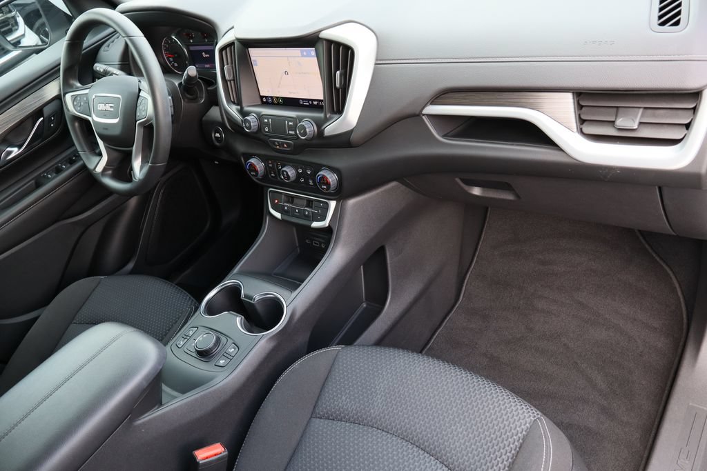 Used 2022 GMC Terrain SLE w/ Driver Convenience Package FWD image 29
