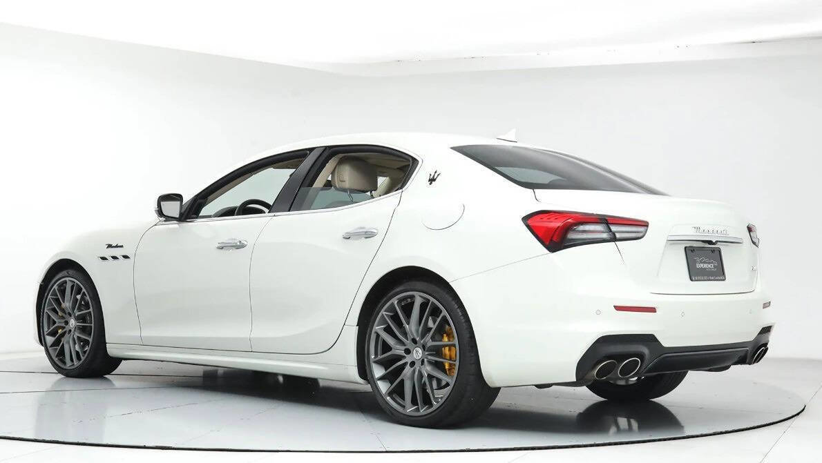 Used 2022 Maserati Ghibli Modena RWD image 4