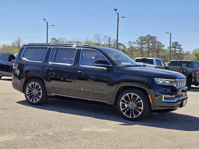 Used 2022 Jeep Grand Wagoneer Series III w/ Rear Seat Video Group 1 image 5