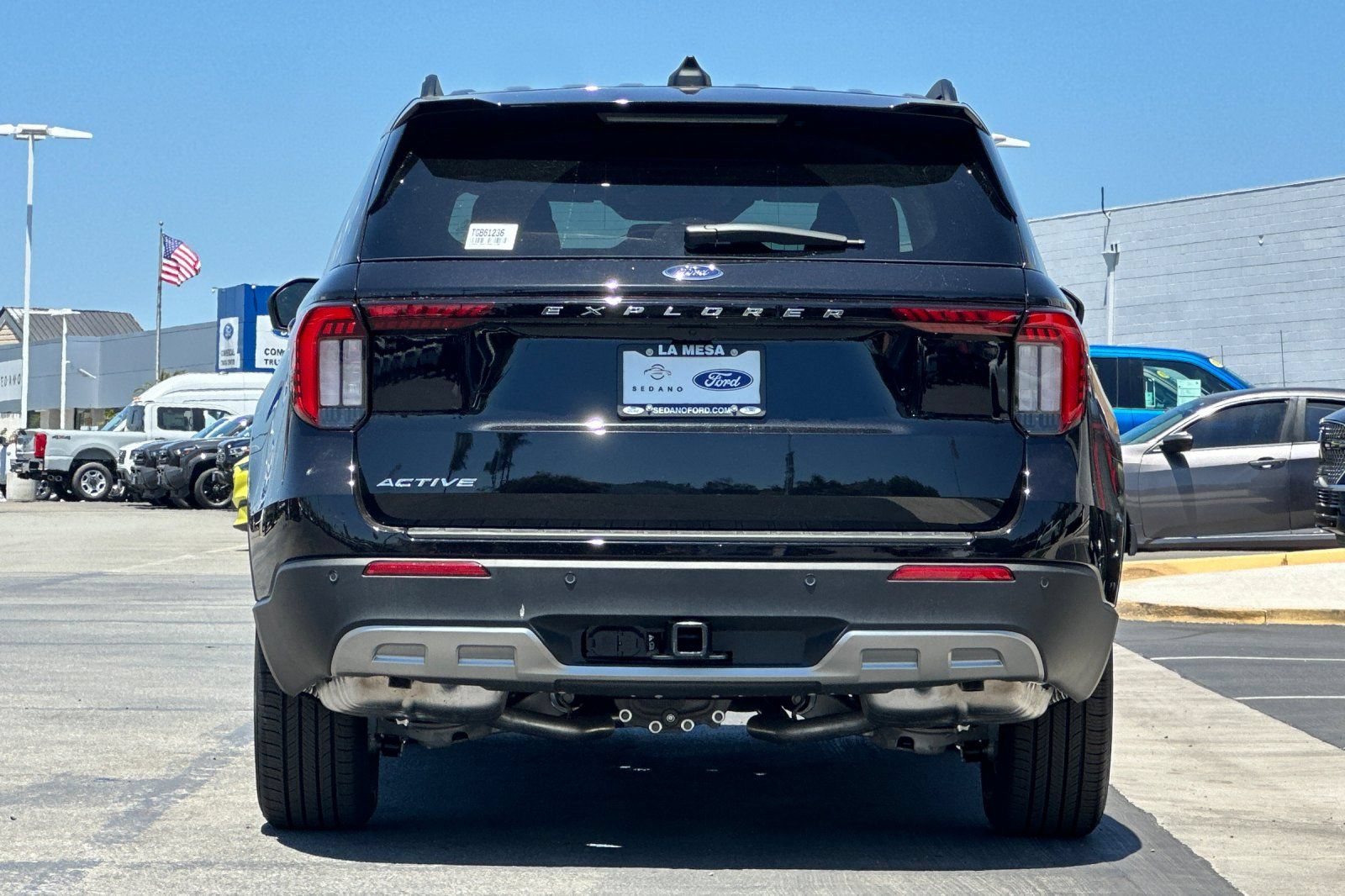 New 2026 Ford Explorer Active w/ Active Comfort Package RWD image 4
