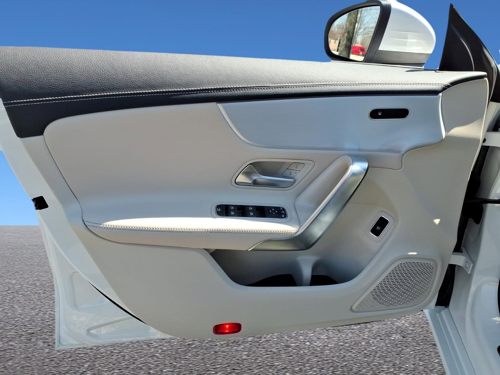 Certified 2022 Mercedes-Benz CLA 250 4MATIC image 23