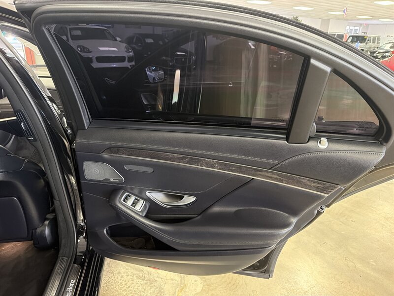 Used 2018 Mercedes-Benz S 450 Sedan image 19