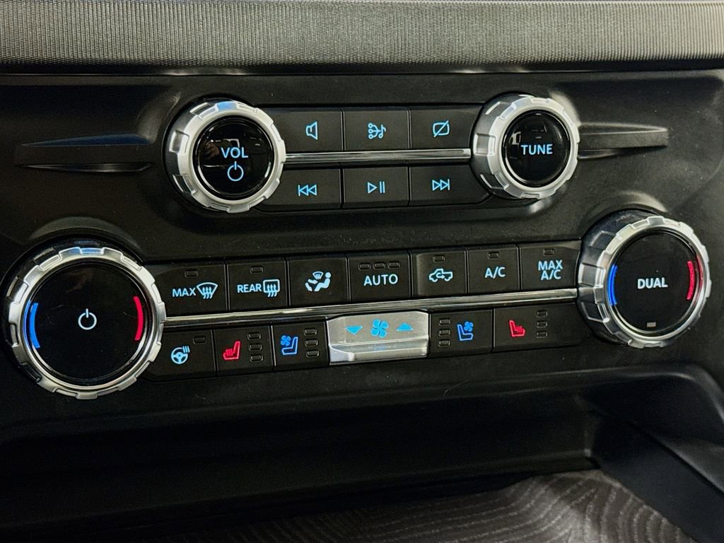 Used 2024 Ford F350 Platinum image 16