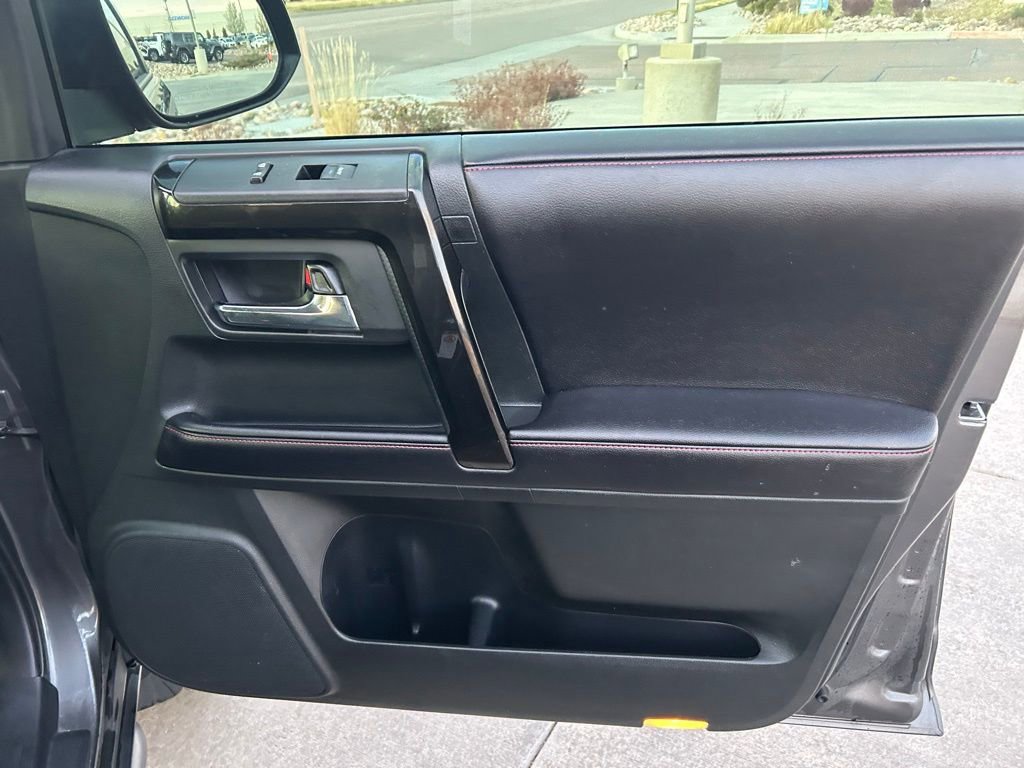 Used 2017 Toyota 4Runner TRD Off-Road Premium image 31