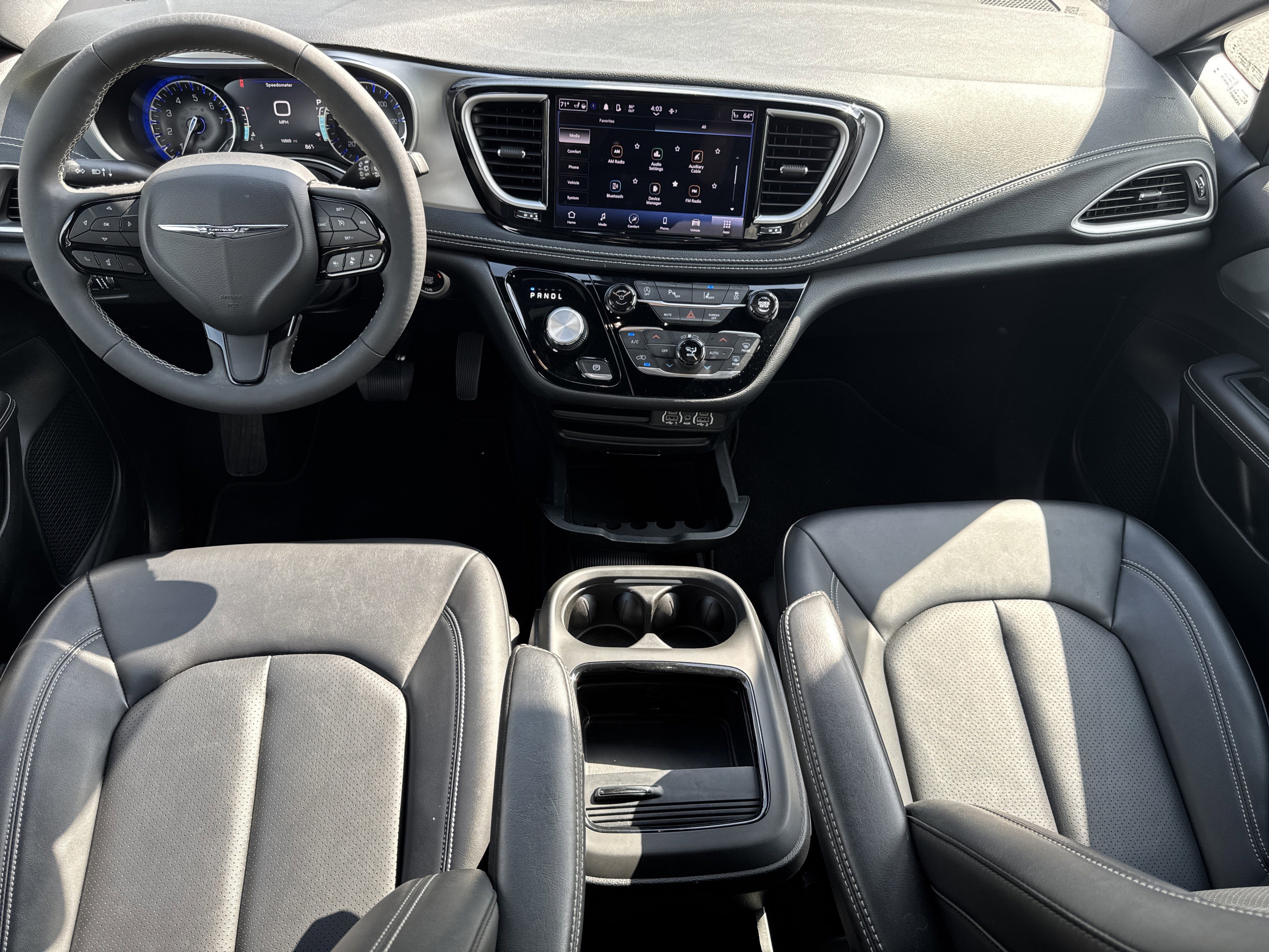 Used 2024 Chrysler Pacifica Touring-L w/ S Appearance Package image 34