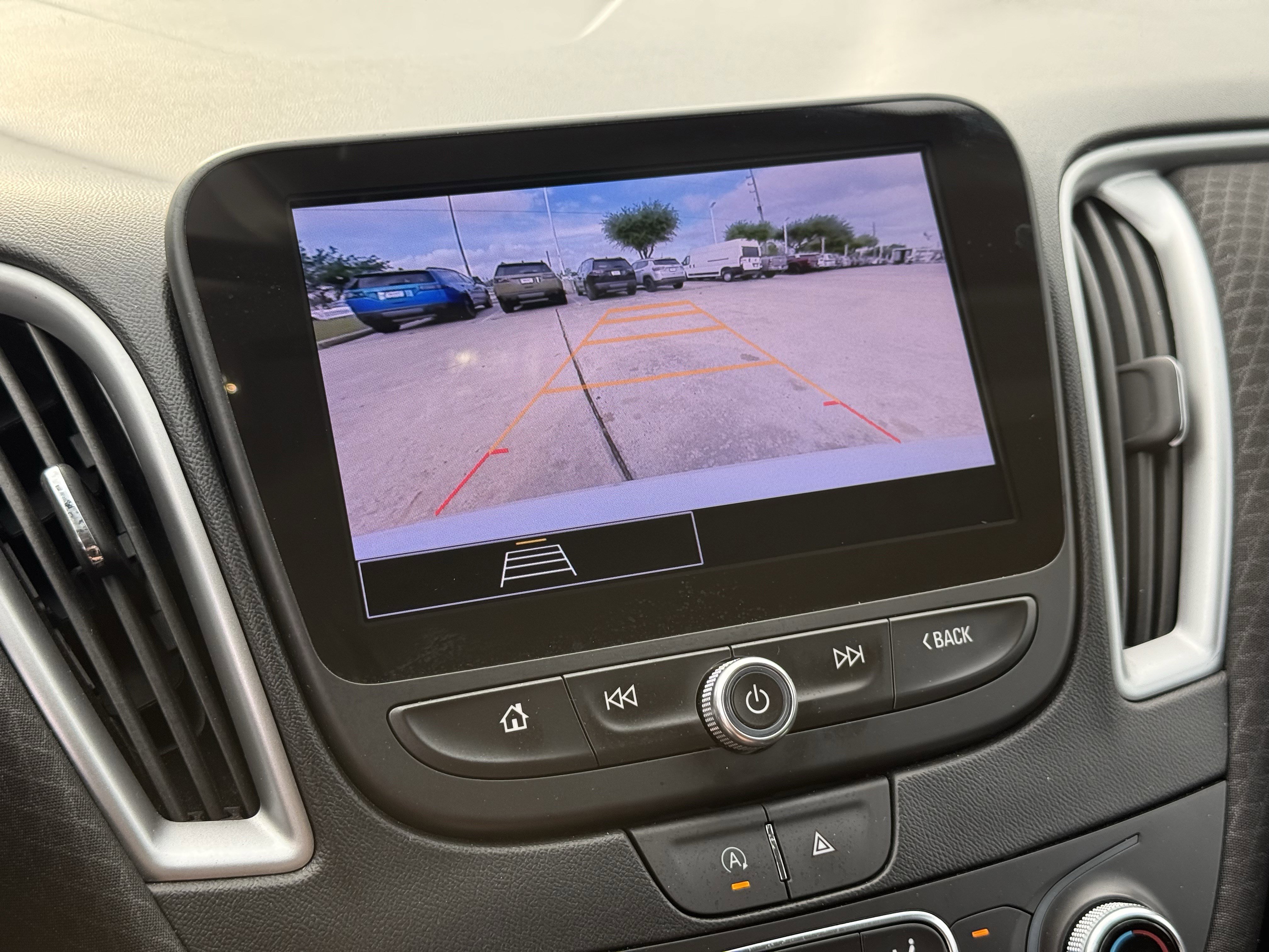 Used 2024 Chevrolet Malibu LT FWD image 30