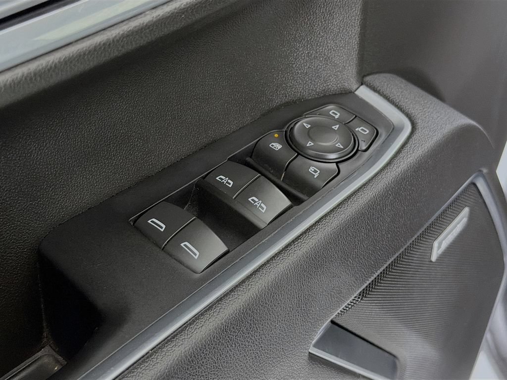 Used 2025 Chevrolet Silverado 1500 LTZ AWD/4WD image 22