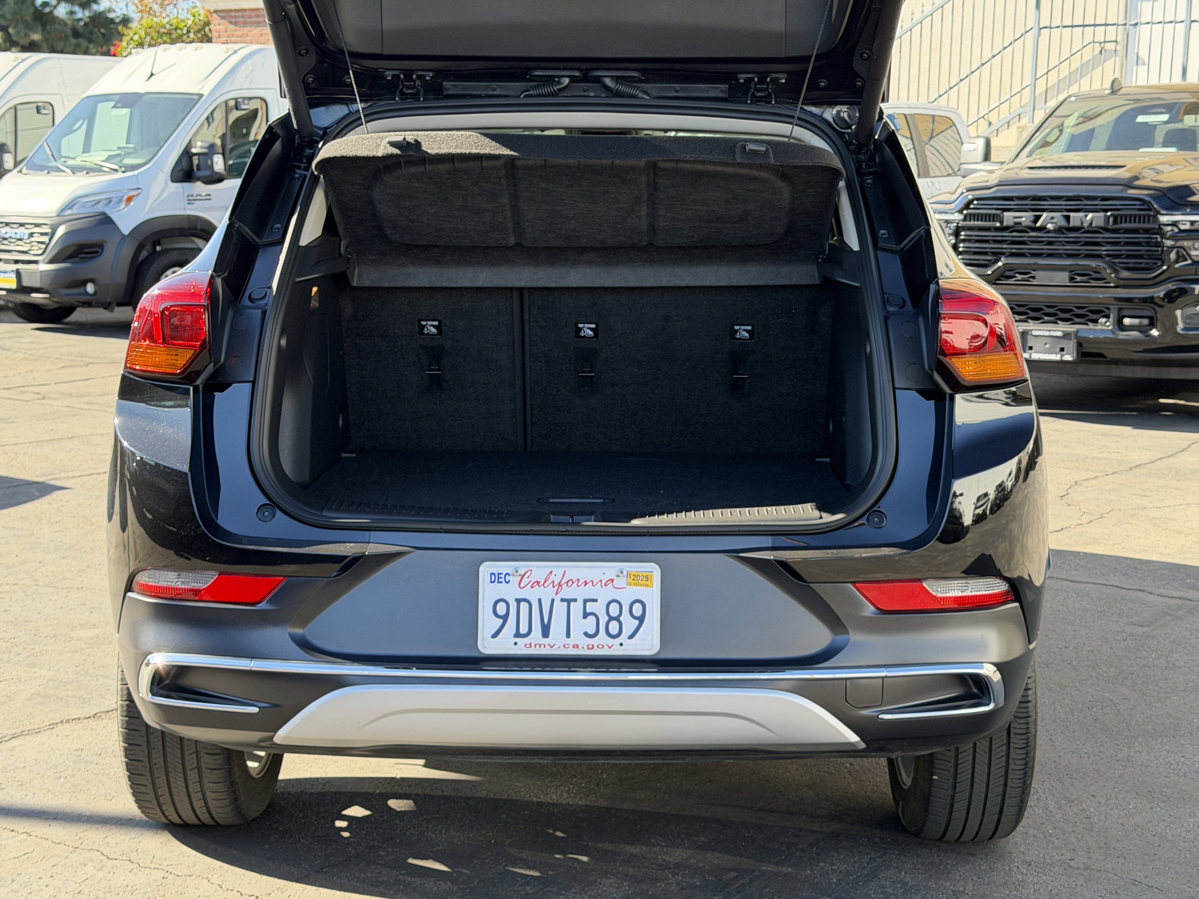 Used 2023 Buick Encore GX Essence w/ Experience Buick Package image 13