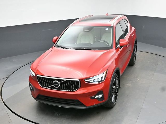 Used 2023 Volvo XC40 B5 Ultimate w/ Climate Package image 46