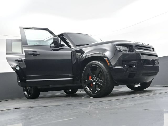 Used 2024 Land Rover Defender 130 X AWD/4WD image 43