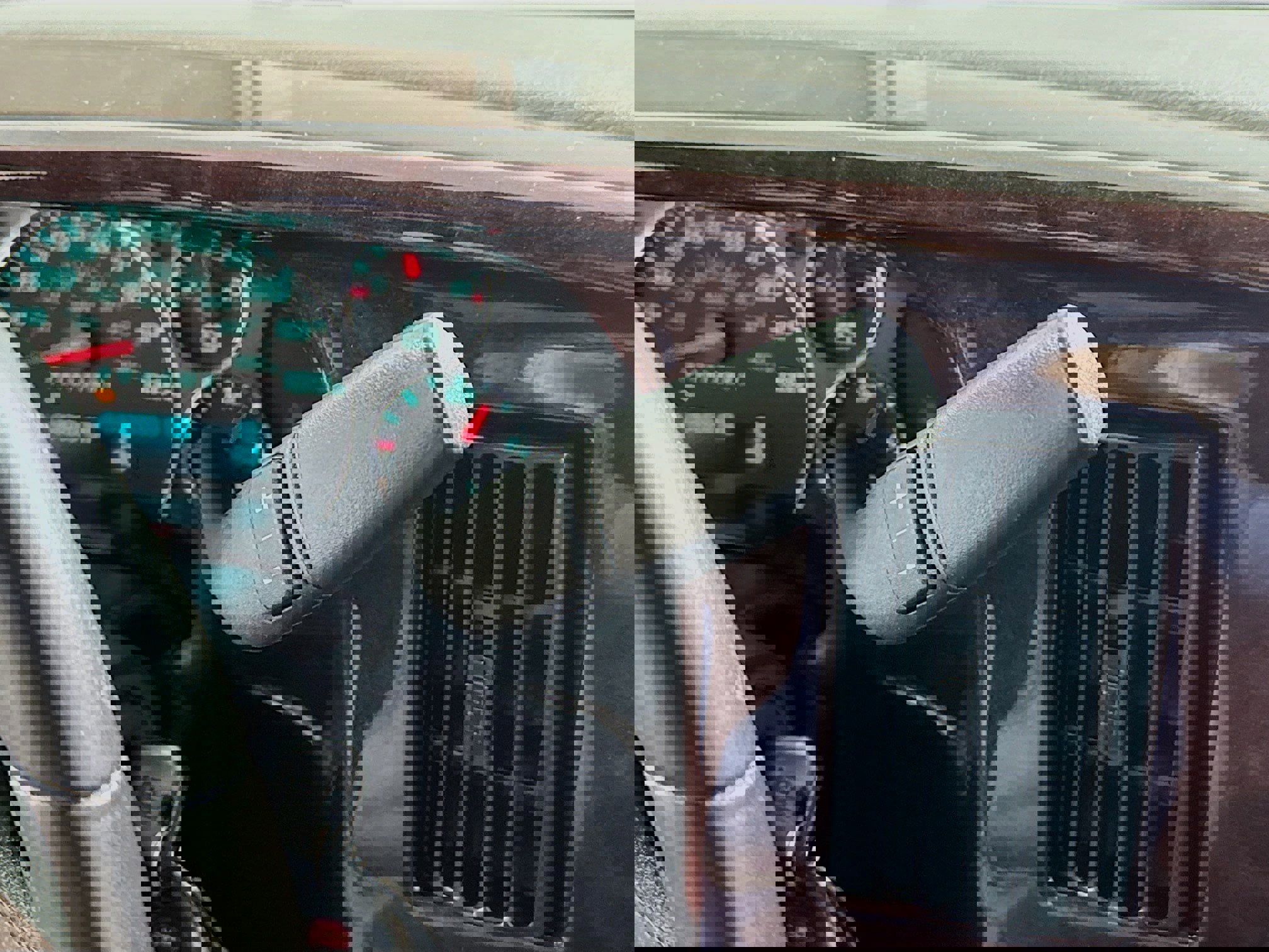 Used 2016 Chevrolet Express 2500 image 21