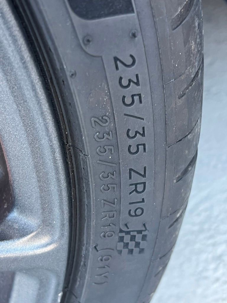 Used 2018 McLaren 570S Spider image 49