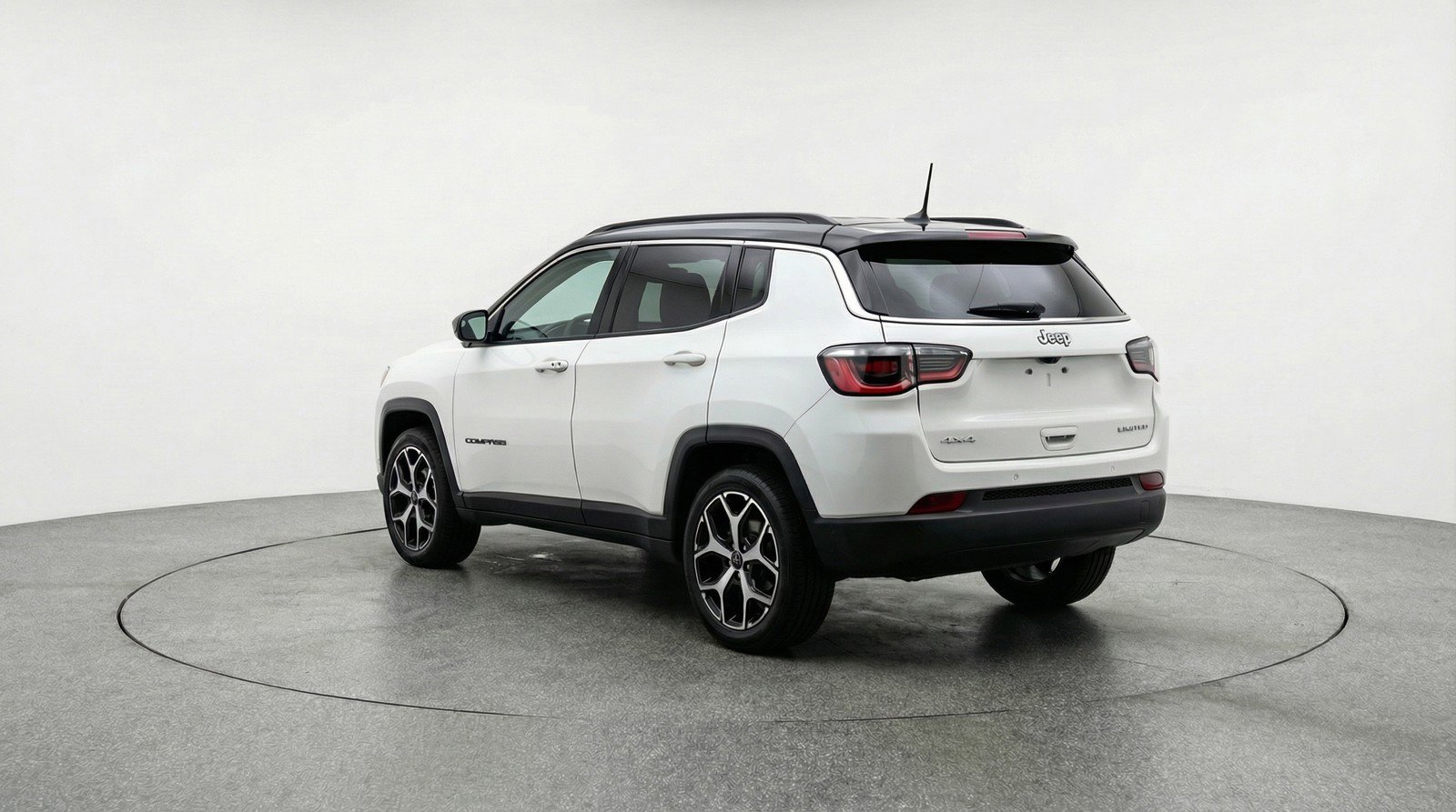 Used 2025 Jeep Compass Limited image 6