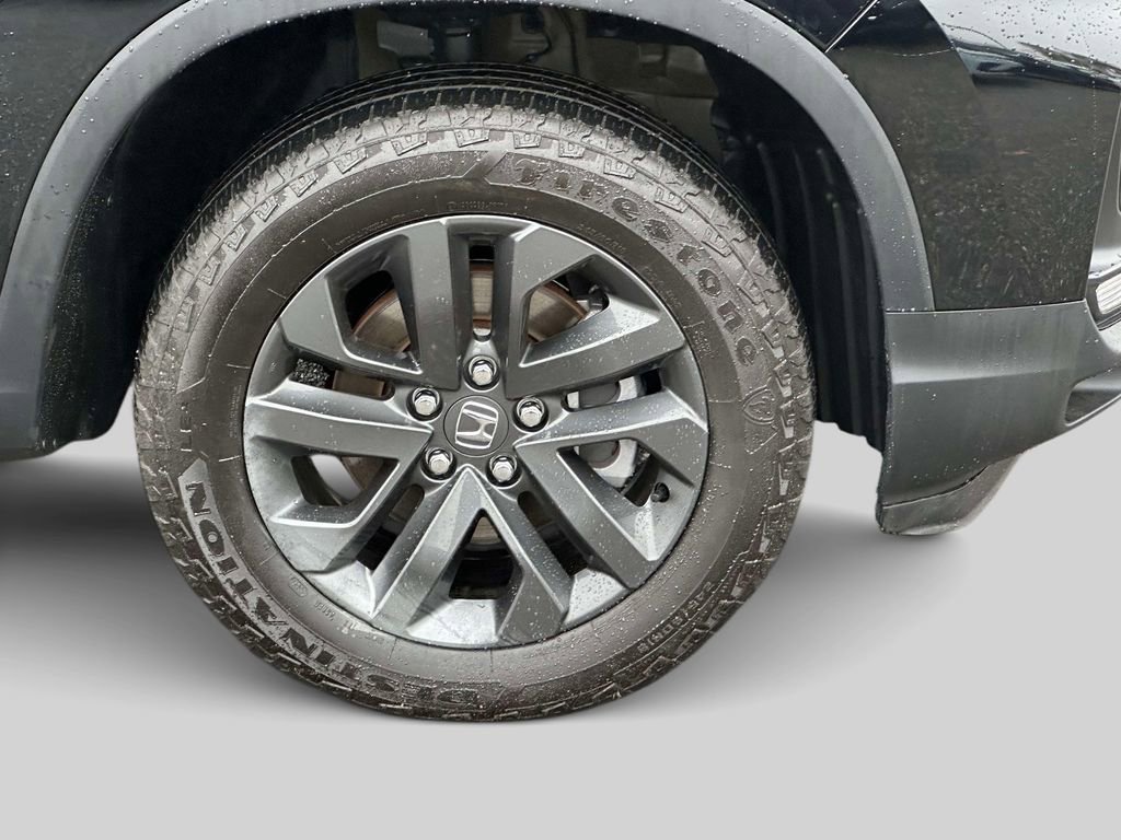 Used 2024 Honda Ridgeline Sport image 11