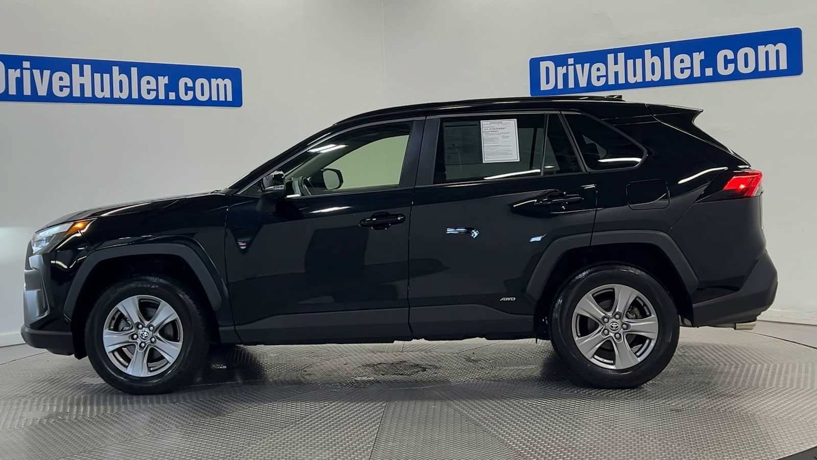 Used 2023 Toyota RAV4 XLE w/ Convenience Package AWD/4WD image 5