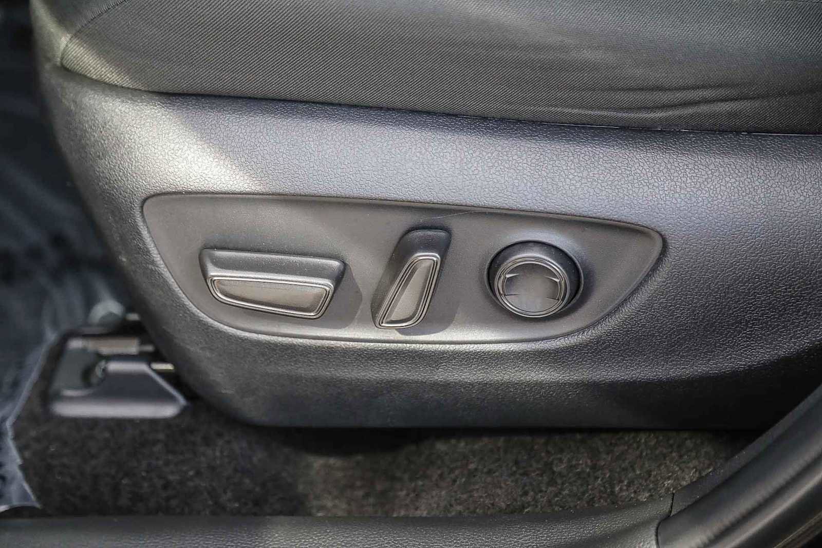 Certified 2025 Toyota RAV4 XLE image 20