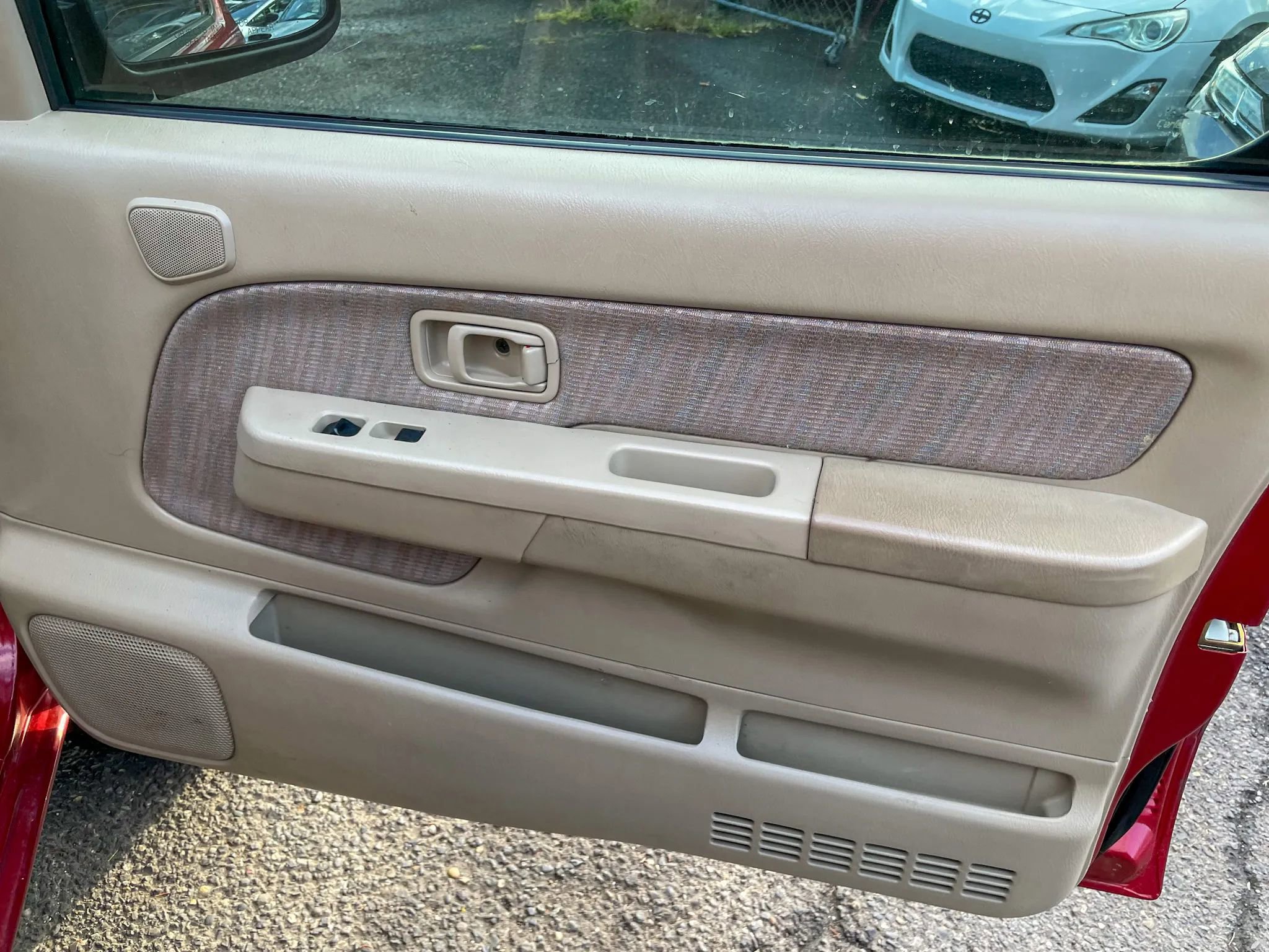 Used 2000 Nissan Frontier XE image 33