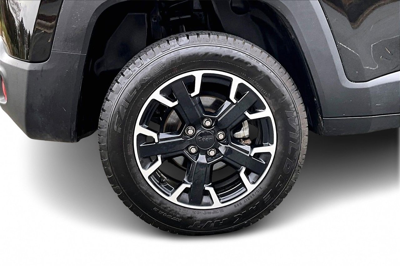 Certified 2023 Jeep Renegade Trailhawk image 34