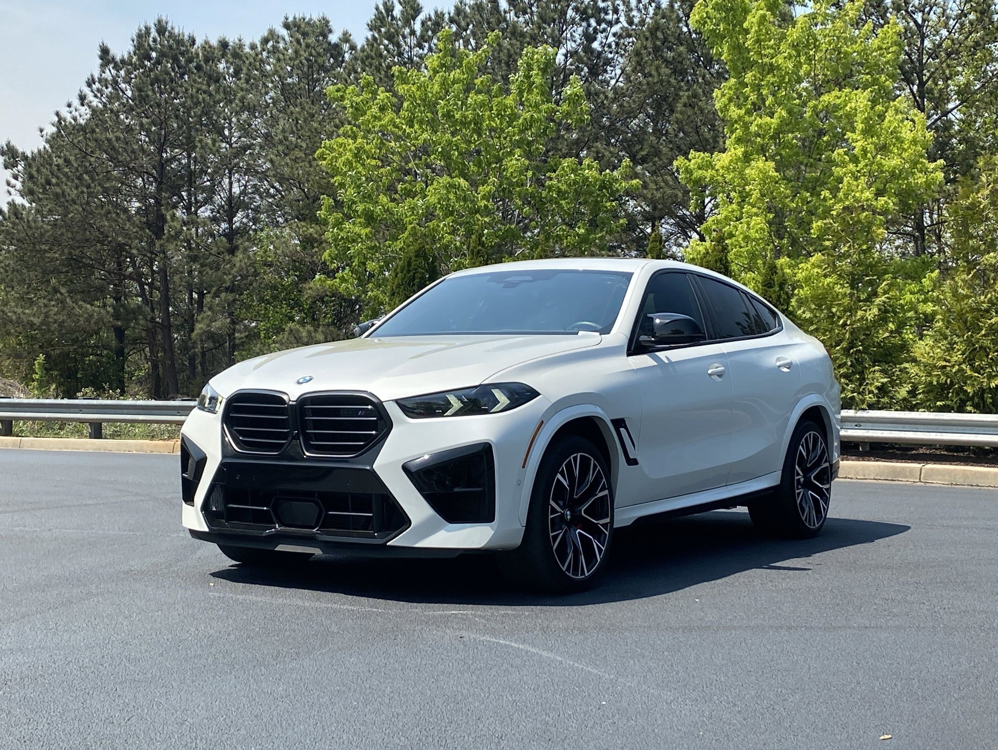 Used 2025 BMW X6 M Competition w/ Executive Package image 12