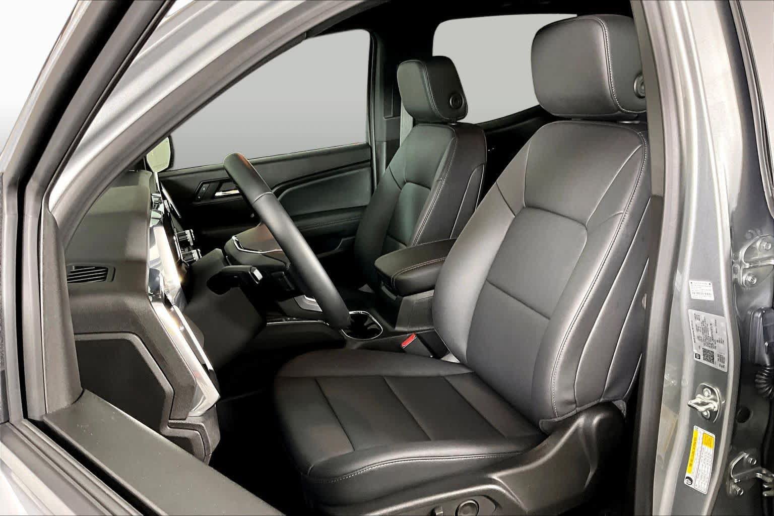 Used 2026 GMC Canyon Elevation w/ Convenience Package RWD image 8