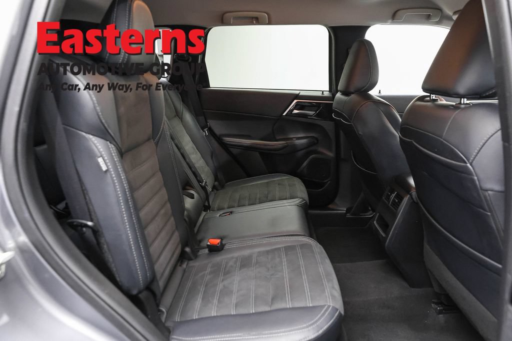 Used 2024 Mitsubishi Outlander SE AWD/4WD image 22