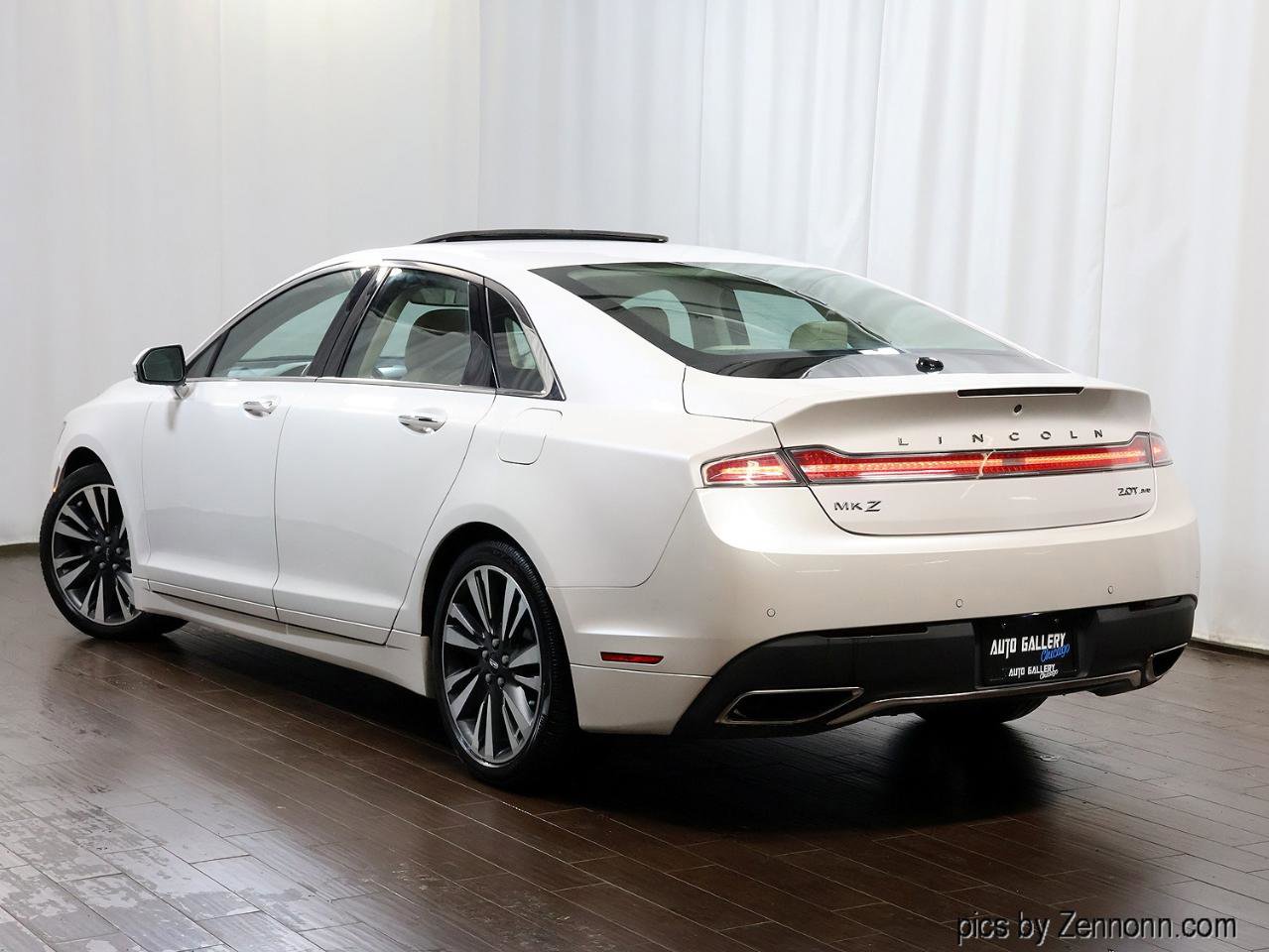 Used 2018 Lincoln MKZ Reserve w/ Climate Package image 9