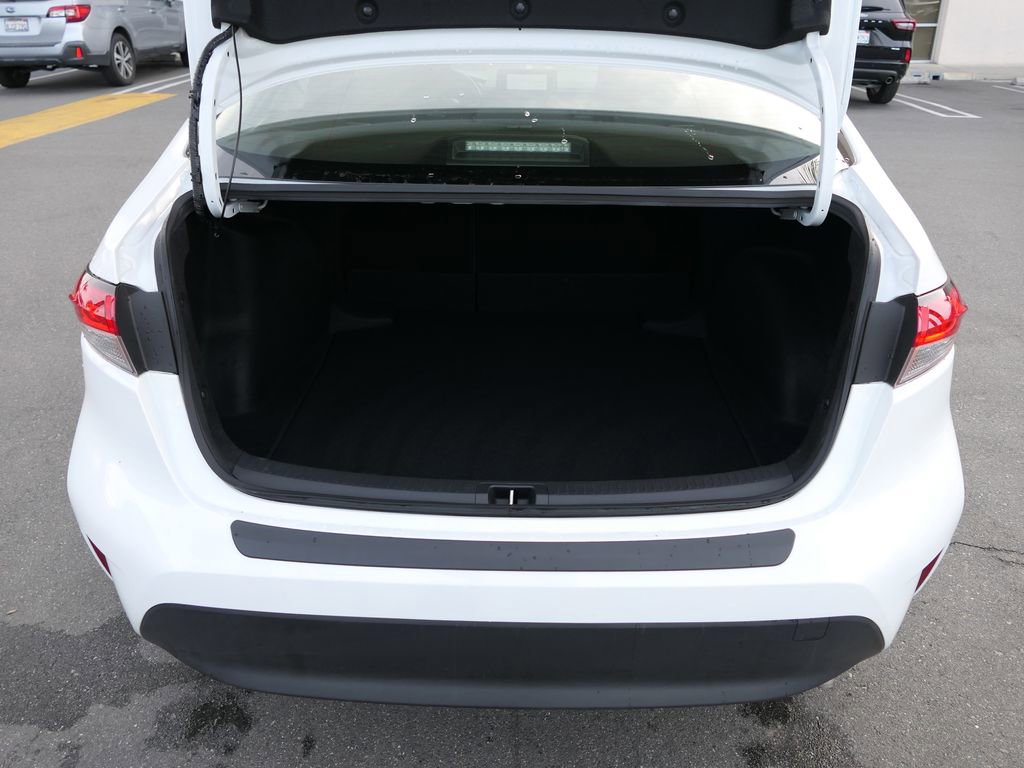Used 2023 Toyota Corolla LE w/ Carpet Mat Package (TMS) image 24