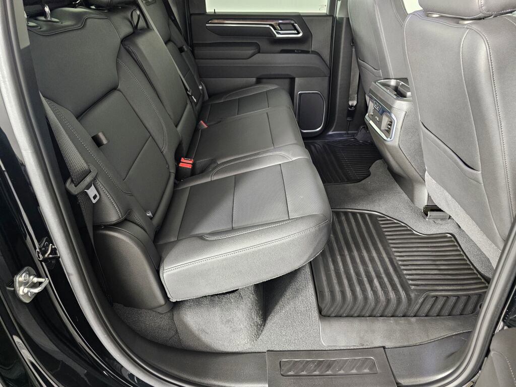 Used 2025 Chevrolet Silverado 3500 LTZ w/ LTZ Plus Package image 37