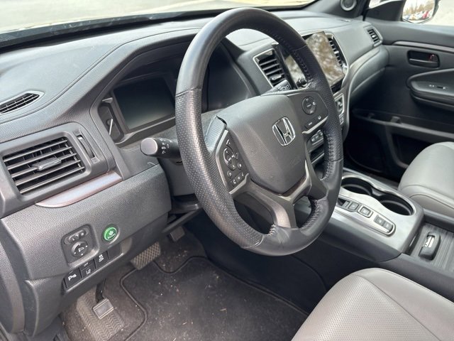 Used 2023 Honda Passport EX-L image 25