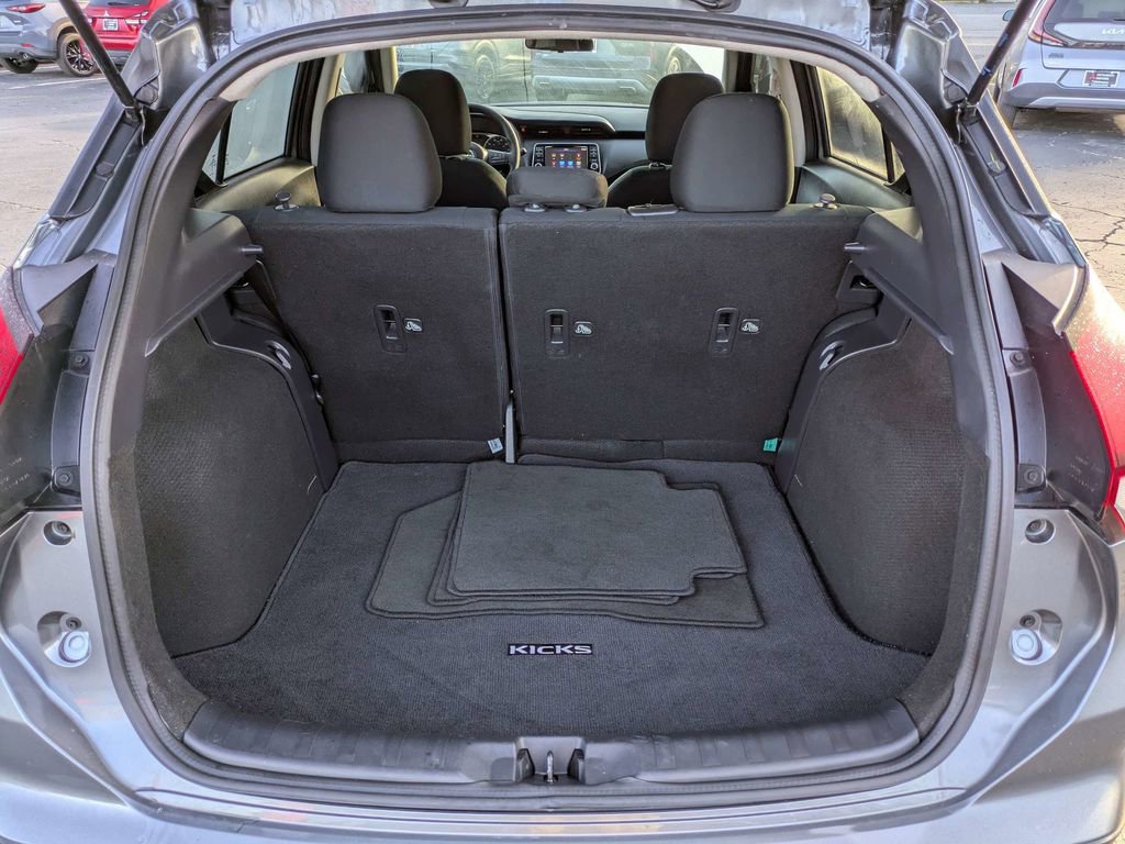 Used 2024 Nissan Kicks S image 13