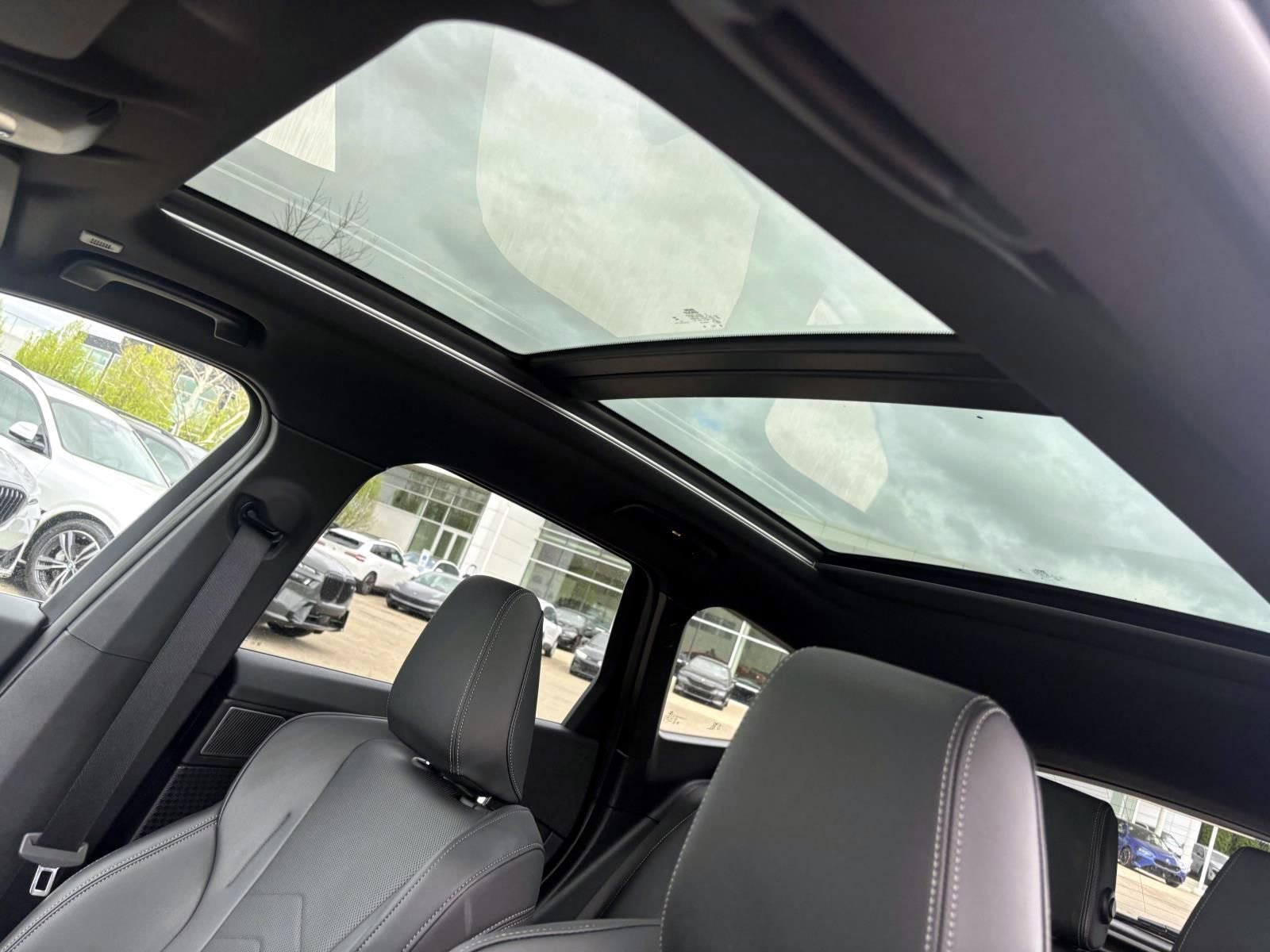 Used 2026 BMW X1 xDrive28i w/ M Sport Package image 25