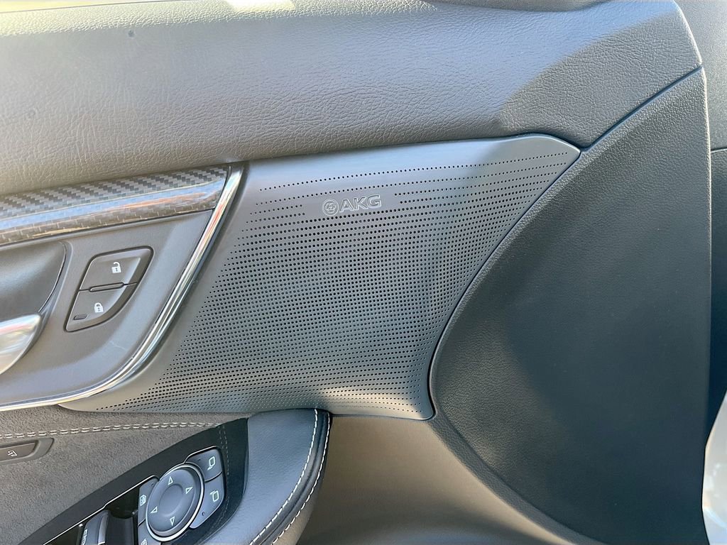 Used 2025 Cadillac CT5 V Blackwing w/ LPO, Blue Accent Package image 18