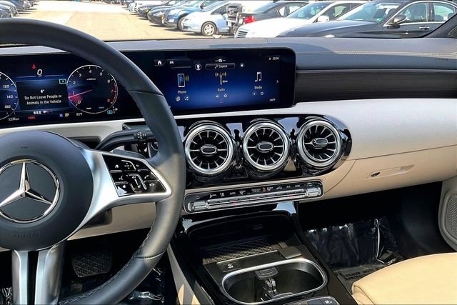 Used 2026 Mercedes-Benz CLA 250 4MATIC image 5