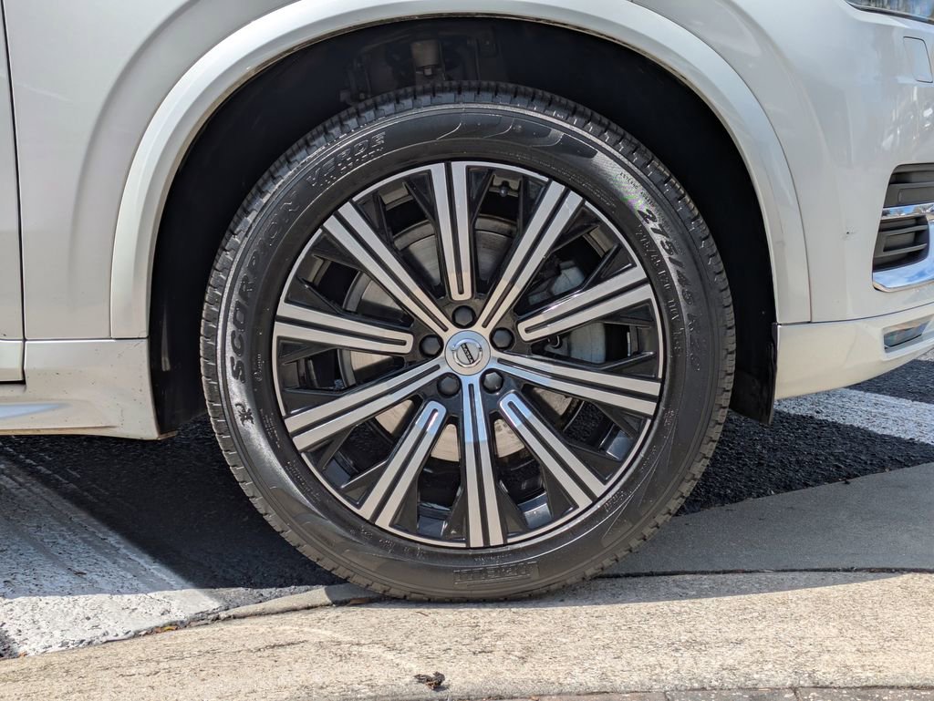 Used 2020 Volvo XC90 T6 Inscription w/ Protection Package Premier image 11