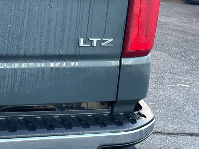 Used 2025 Chevrolet Silverado 1500 LTZ image 10