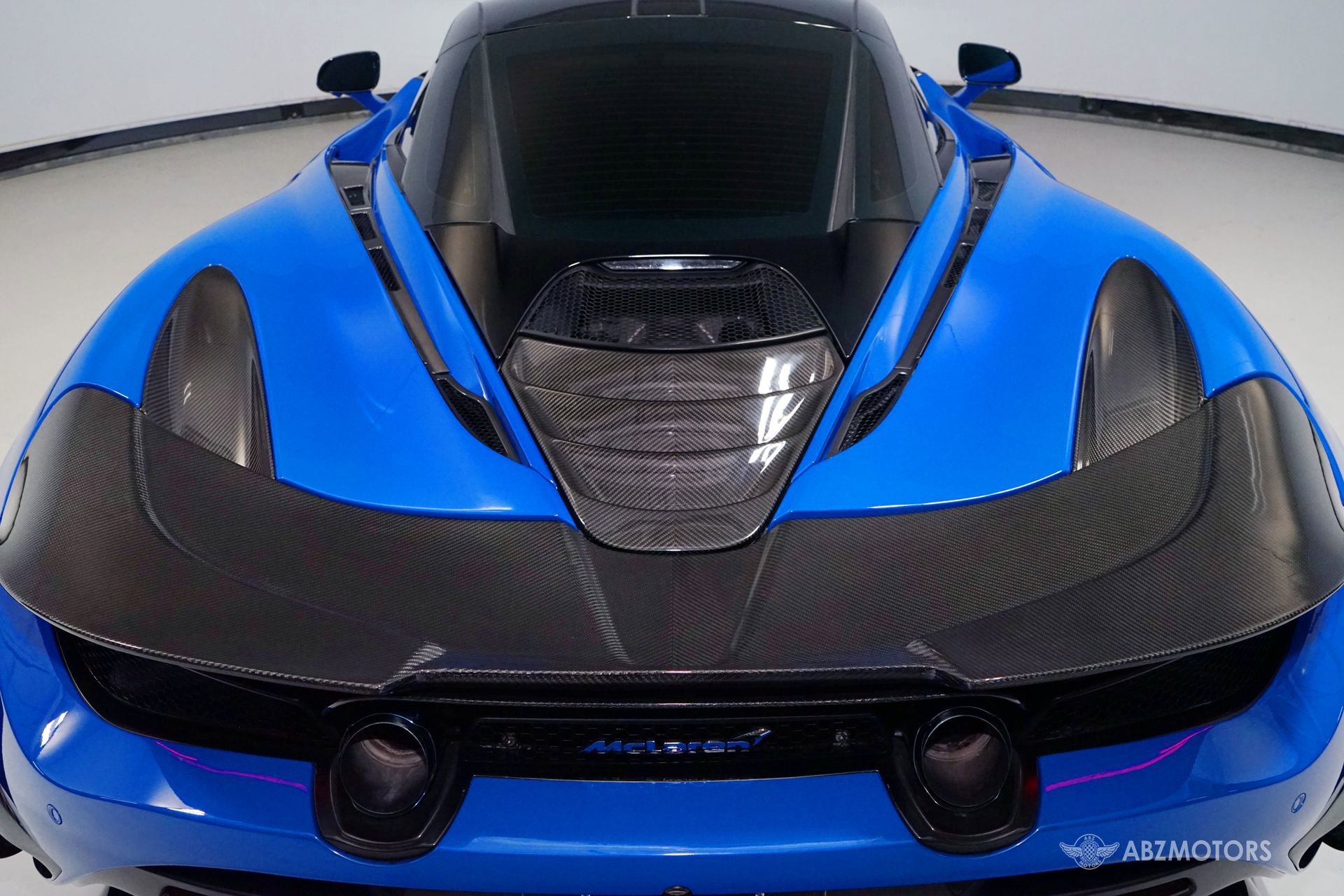 Used 2019 McLaren 720S Luxury RWD image 9